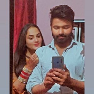 Meet your Posher, Sapura